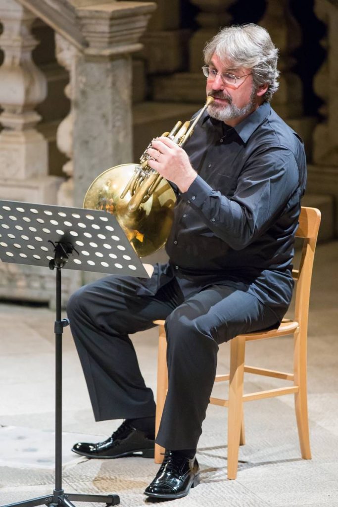 Meet the Exquisite Nordic Chamber Orchestra and Hornist Radovan Vlatković! 1 Radovan Vlatkovic and Orchestra (2)