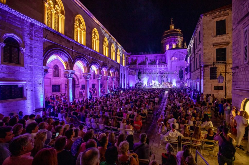 Take a Look @ the Preliminary Programme of the 71st Dubrovnik Summer Festival 4 In front of the Cathedral