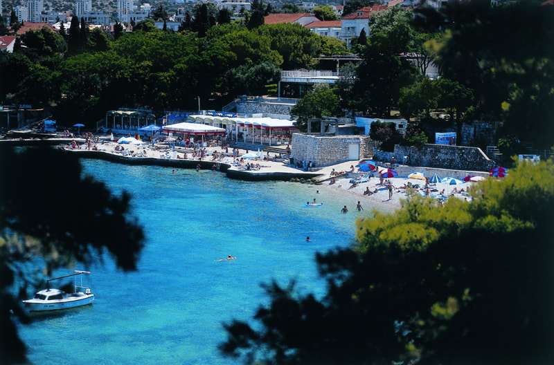 Maestral Hotels beach