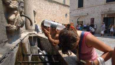 Dubrovnik at blazing 38.4 degrees Celsius! 1 vrucina voda cesma363