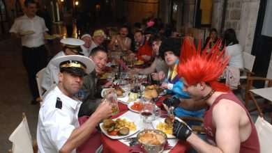 Carnival? Nope. A British Bachelor’s Party! 6 British celebrating bachelor’s party