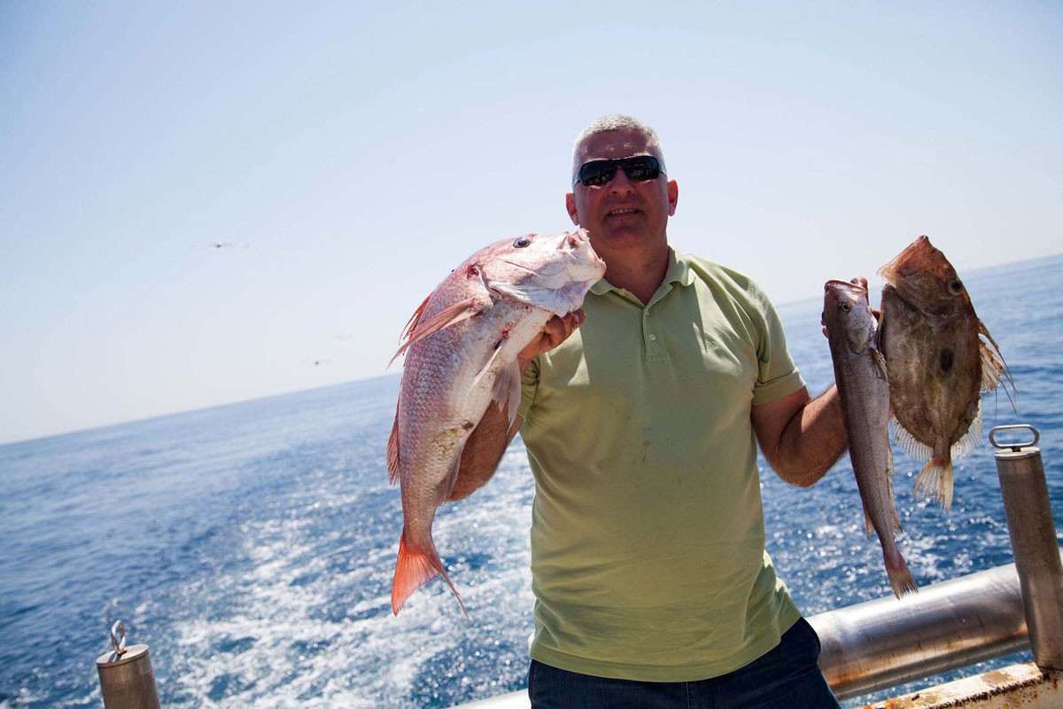 Fishing trip with Gulliver Travel