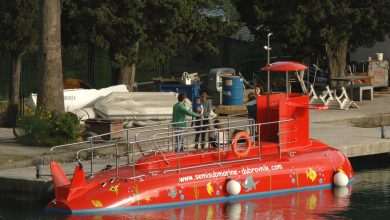 Explore Dubrovnik's Seabed In A Red Submarine! 2 Red Submarine in Dubrovnik