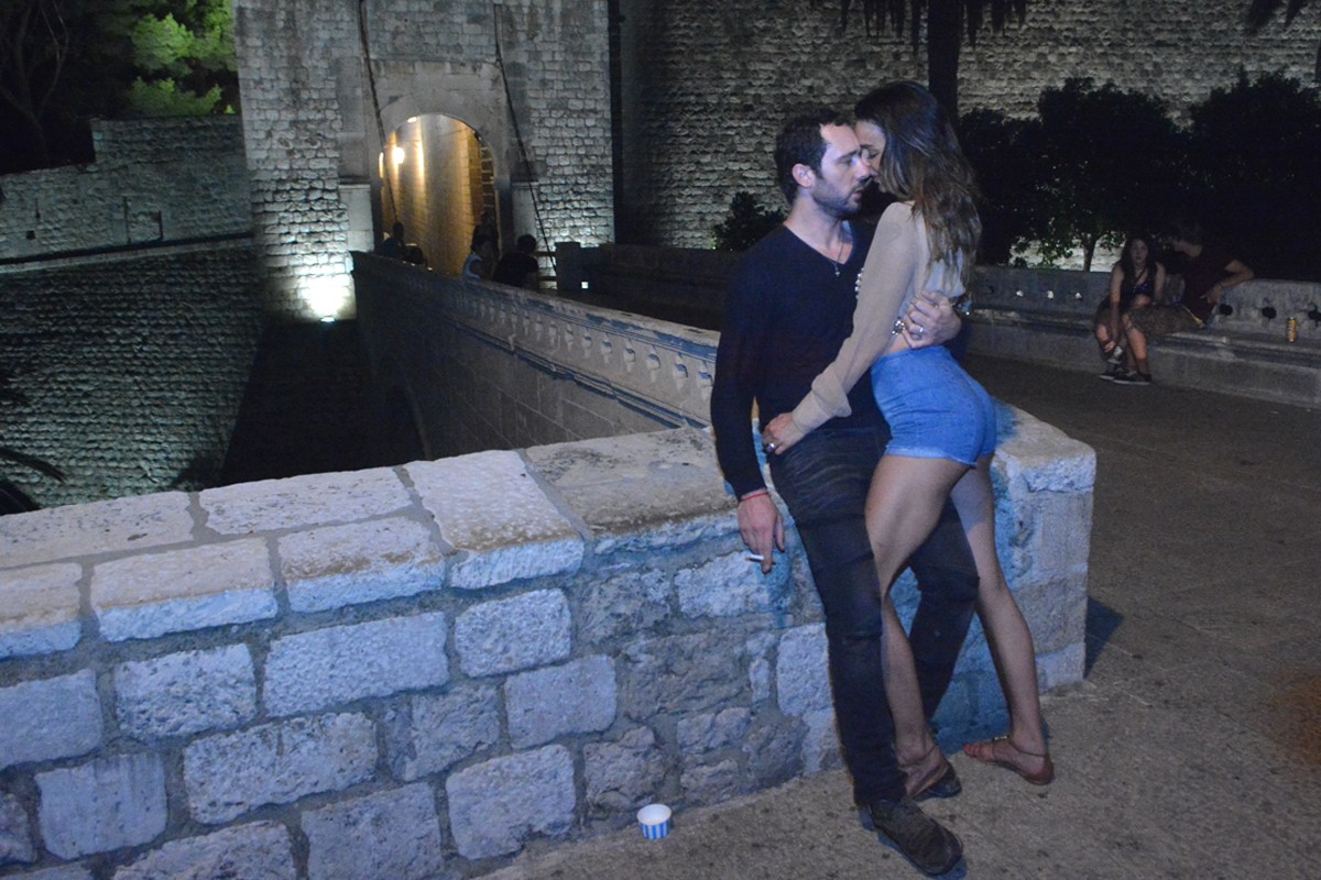 Model Nina Moric's Passionate Kisses In Dubrovnik - Just Dubrovnik