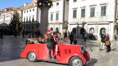 Classic Cars Line The Stradun 19 Classic Cars Stradun 1