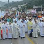 Over 35,000 young people were praying in the rain! 17 Over 35,000 young people