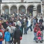 Streets of Dubrovnik clogged by tourists during the Easter Holiday! 2 Tourists in Dubrovnik