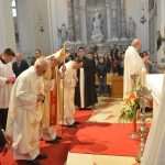 Photo Gallery: Maundy Thursday 11 holy week
