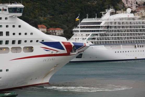 oceana and viking star