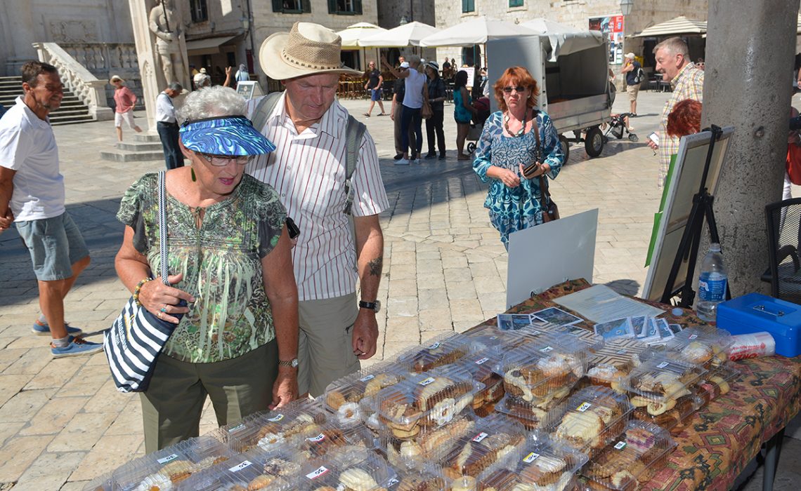 cakes Sponza