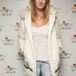 Croatian islands moved to London, on the River Thames 14 JMP thames castle 023