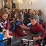Photo Gallery: Songs, Prayers and Happiness 21 ston young people