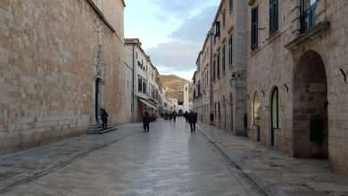 Strong North Wind, Storm and Low Temperatures Until Wednesday 13 stradun sijecanj zima