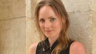 Helen Millar as a Female Hamlet: An Entirely New Standpoint to Experience Shakespeare 1 Hellen Millar as Hamlet 2