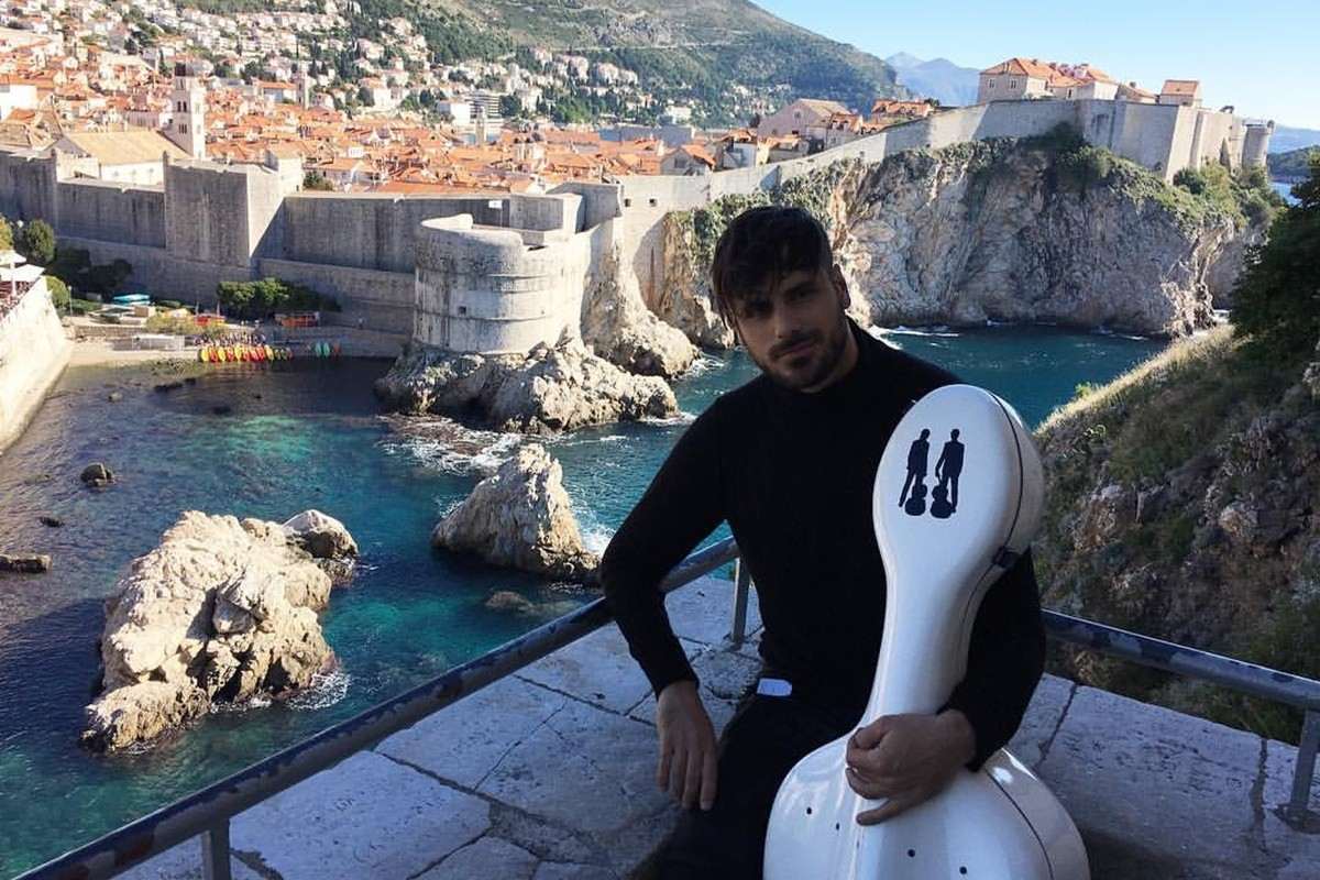 2cellos-music-video-2