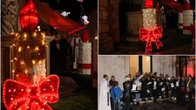 Photo Gallery: Candle Light for the First Sunday of Advent 1 Candles Advent