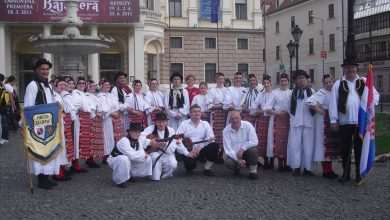 Folklore in Front od the St. Blaise Church This Sunday 8 DARDA KUD Stradun