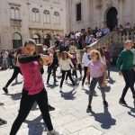 Video & Photo Gallery: We Love Flash Mobs Like These 4 Flash Mob 3V 4