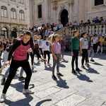 Video & Photo Gallery: We Love Flash Mobs Like These 5 Flash Mob 3V 5