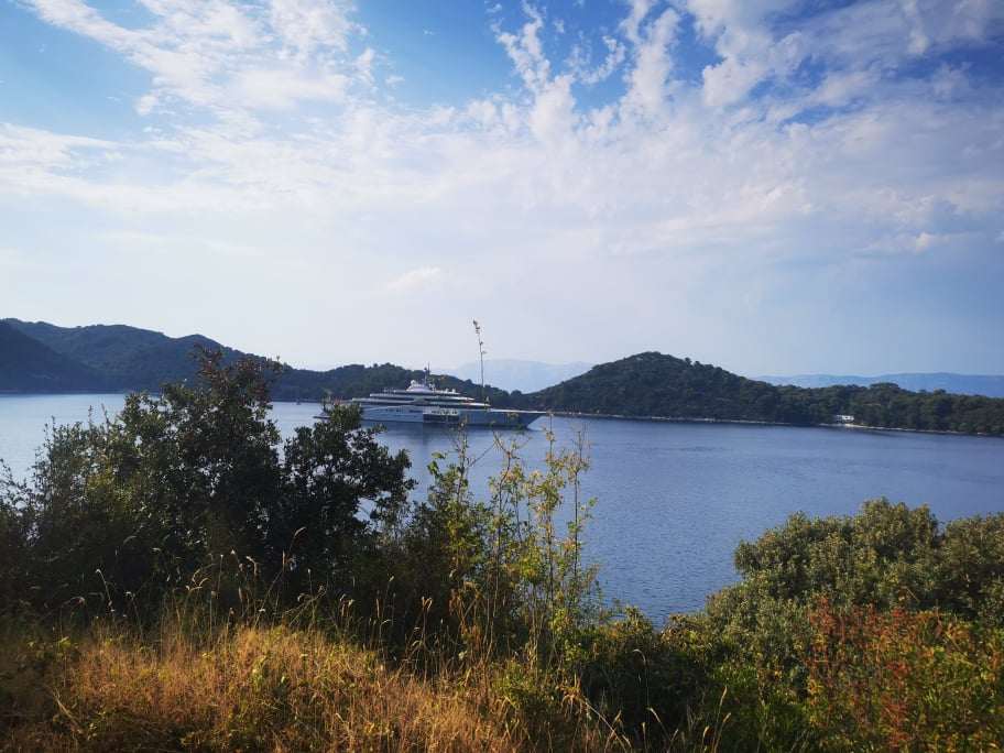 Roman Abramovich Sails the Eclipse Into Sobra Port 2 Eclipse