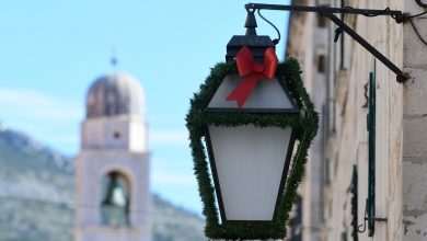 Counting the Days ‘Till Christmas: City is Slowly Taking On a Festive Look 1 Dubrovnik Christmas decorations