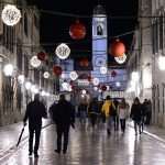 WE COULD HARDLY WAIT: Advent Cottages Have Returned, and With Them the Holiday Atmosphere 19 advent dubrovnik 19