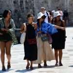 Hollywood Crew In Dubrovnik 16