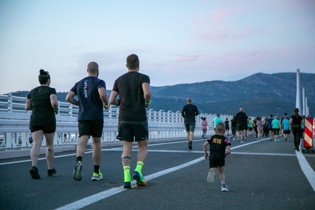 Twilight Racing Spectacle: Third Pelješac Bridge Run Held 6 Peljesac Bridge Run 4