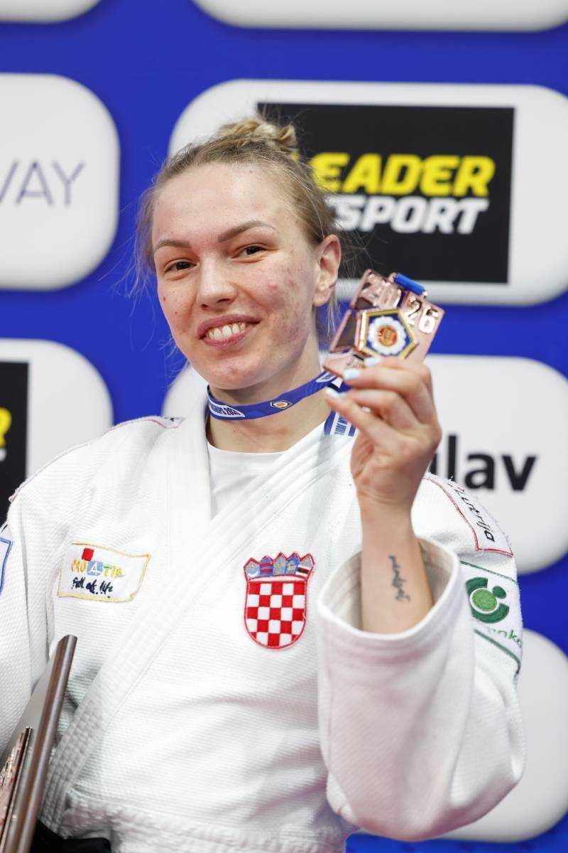 iva oberan 2
