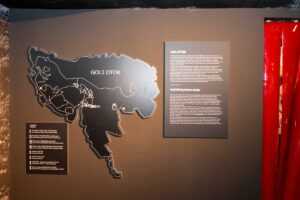 red history museum11