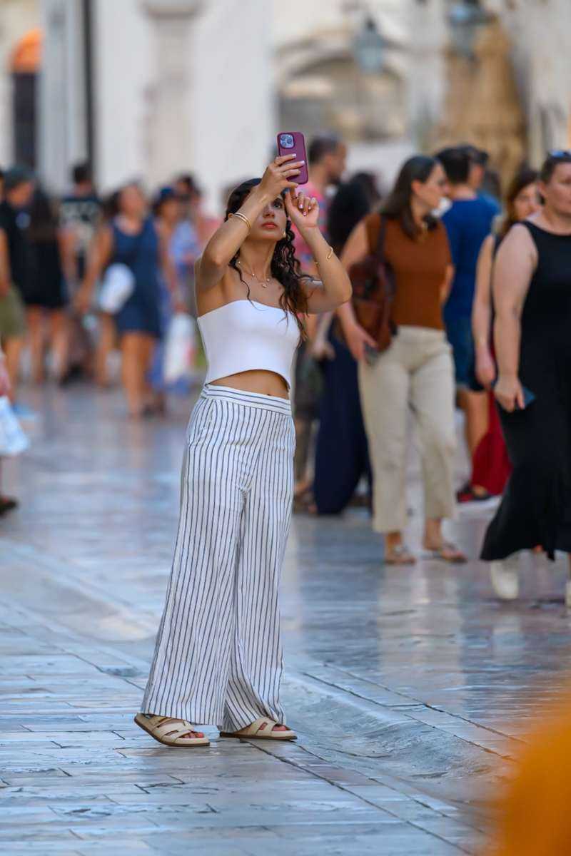 Evening on Stradun: When Dubrovnik Slows Down and Comes Alive Again 2 stradun02