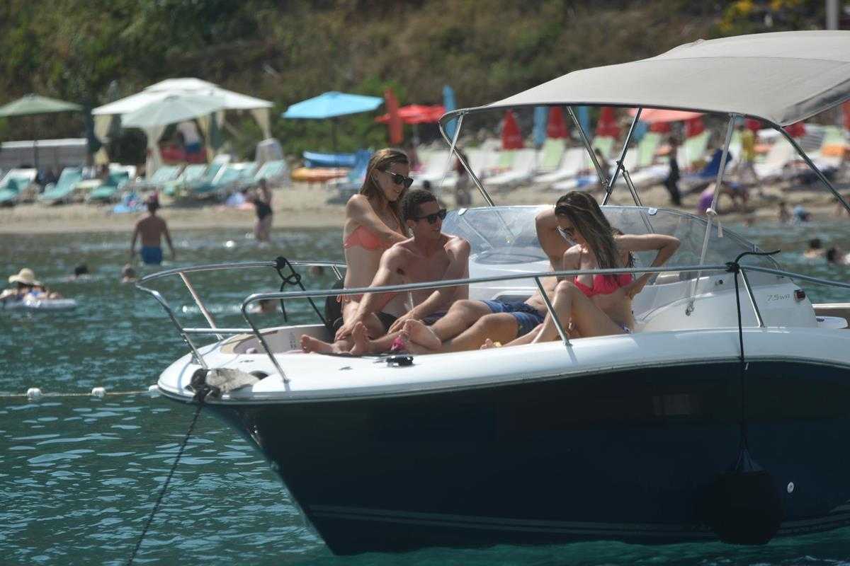 sunj beach