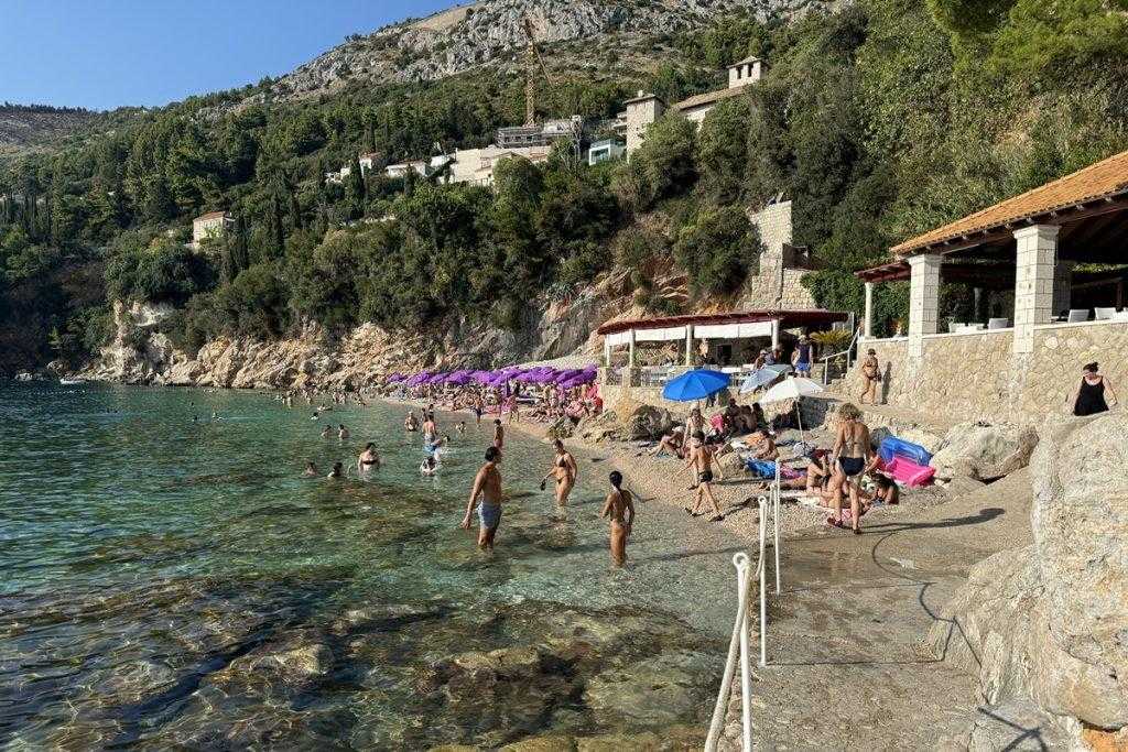 sveti jakov beach